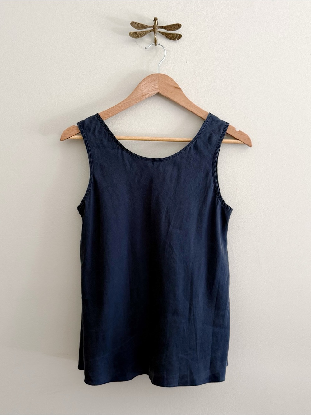 Silk Lord & Taylor Vintage Navy Blue Sleeveless Tank Top Women’s Medium - Picture 3 of 4